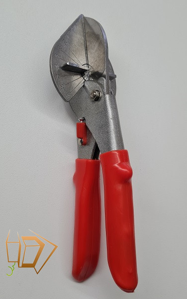 Ножницы для зарезания ПВХ профиля и вставки - -